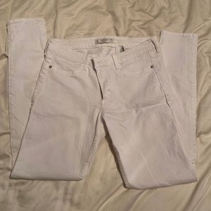White Abercrombie jeans